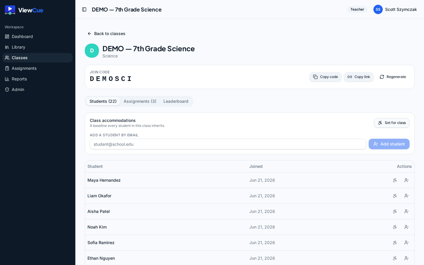 ViewCue class detail showing enrolled students, assignments, and join code